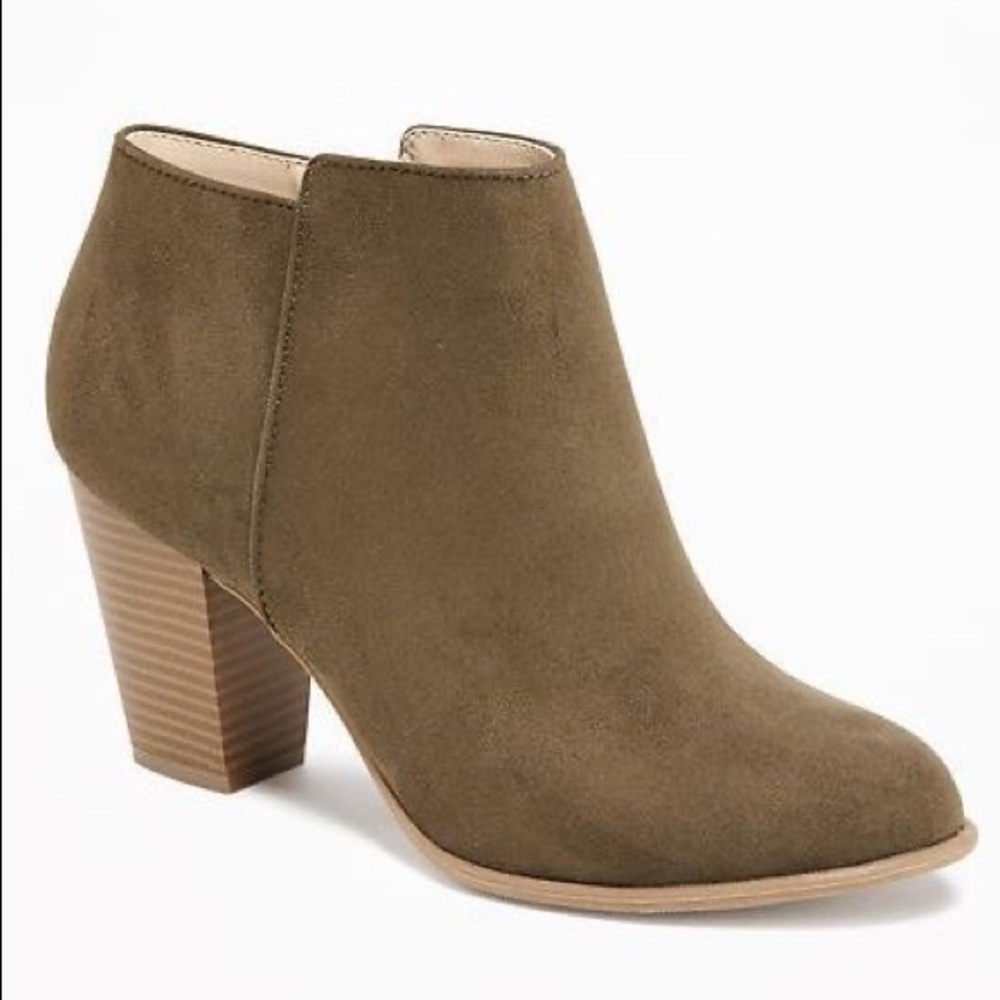 Old Navy | Olive Suede Ankle Bootie Sz 10